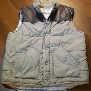 Mens true religion vest